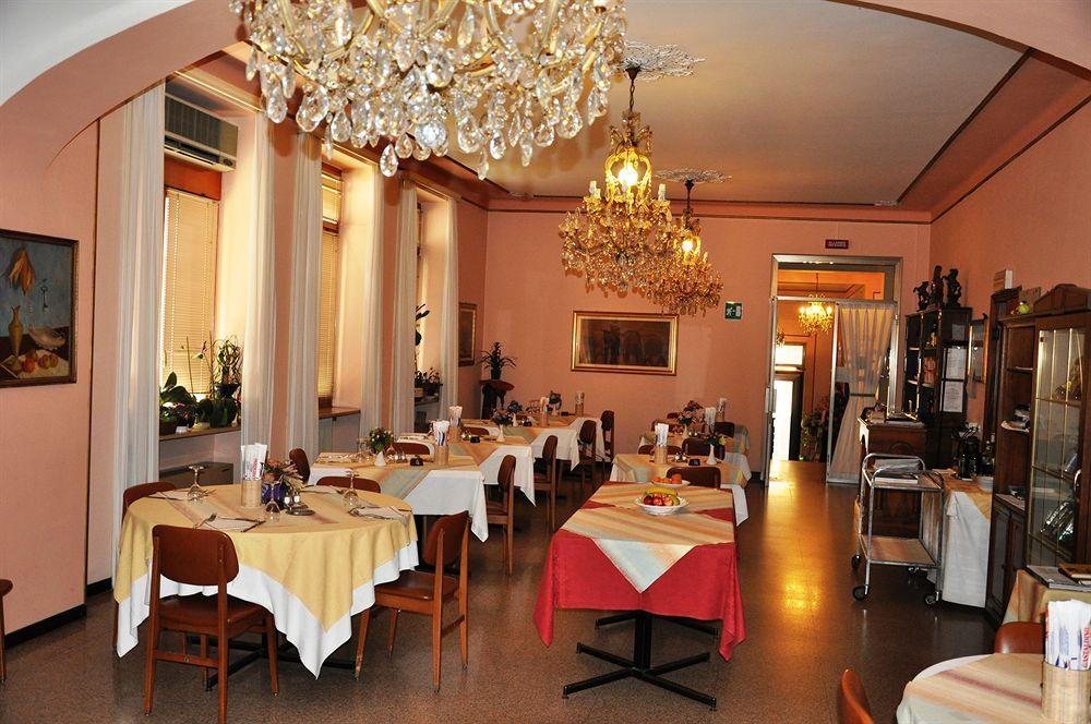 Albergo Ristorante Pomodoro Omegna Exterior photo